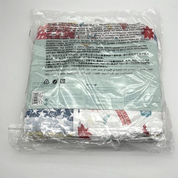 Wonder Woman Essentials Cotton Muslin Dream Blanket - Aden & Anais - Picture 8 of 8